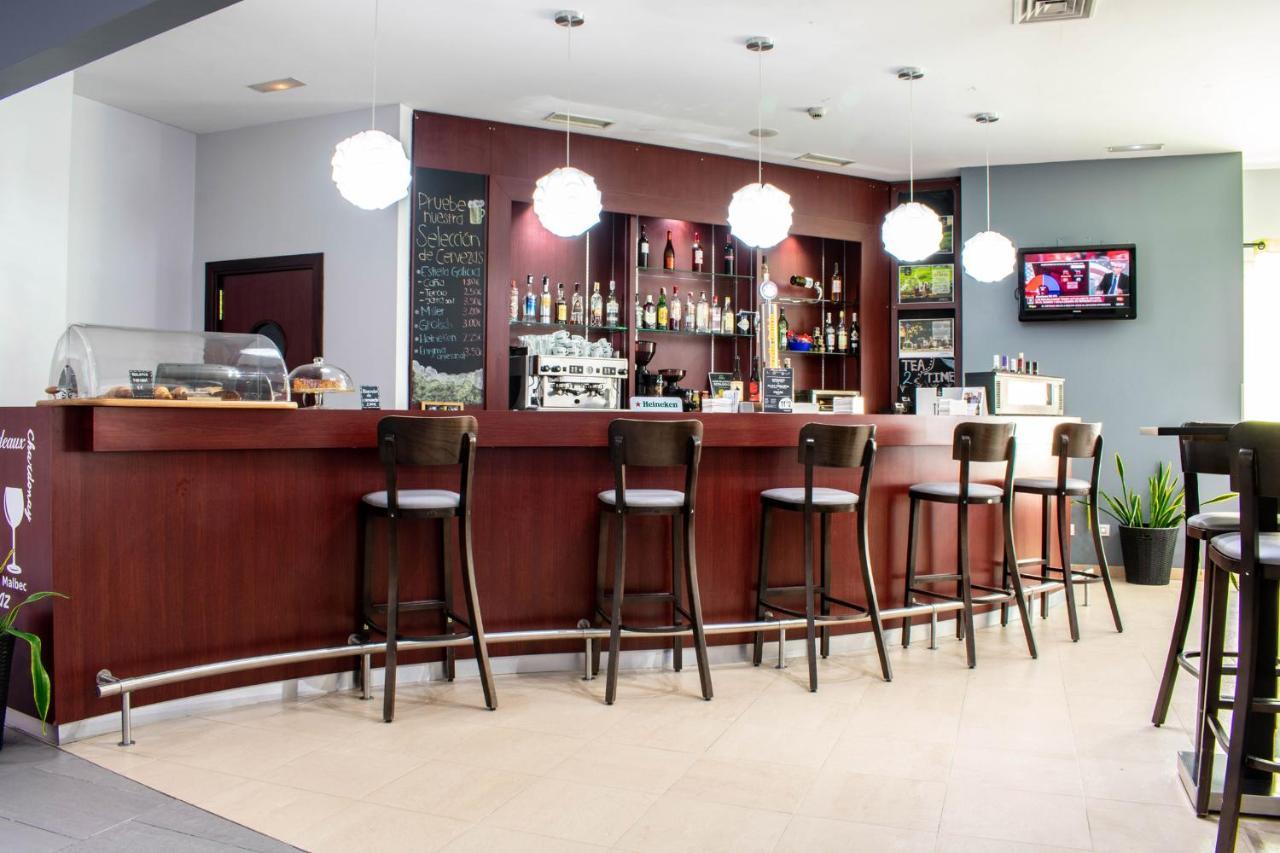 Travelodge Madrid Αλκαλά ντε Ενάρες Εξωτερικό φωτογραφία