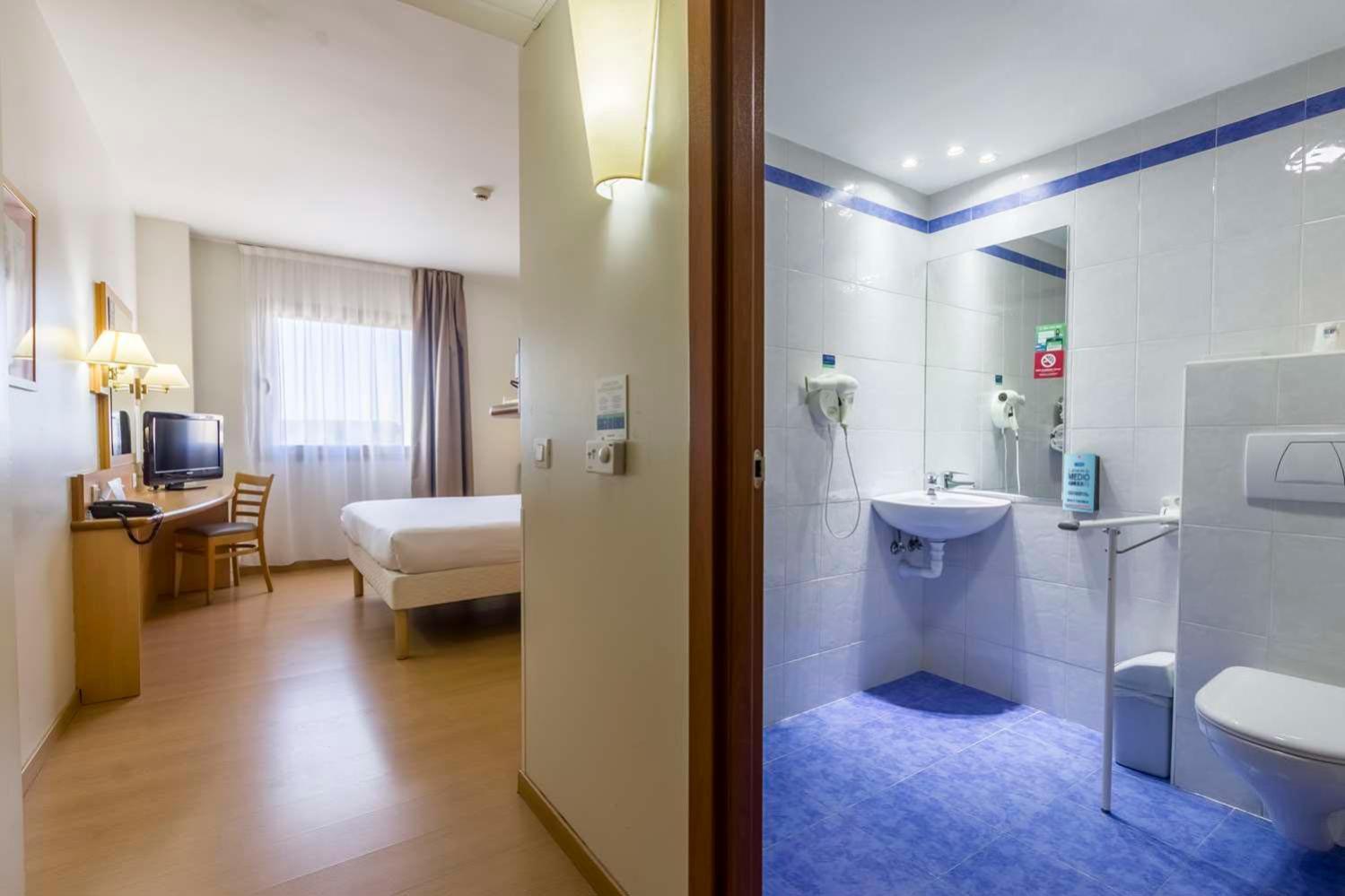Travelodge Madrid Αλκαλά ντε Ενάρες Εξωτερικό φωτογραφία