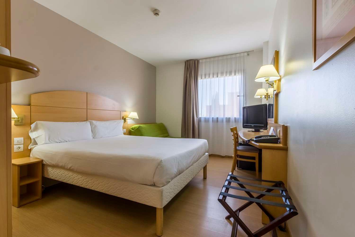 Travelodge Madrid Αλκαλά ντε Ενάρες Εξωτερικό φωτογραφία