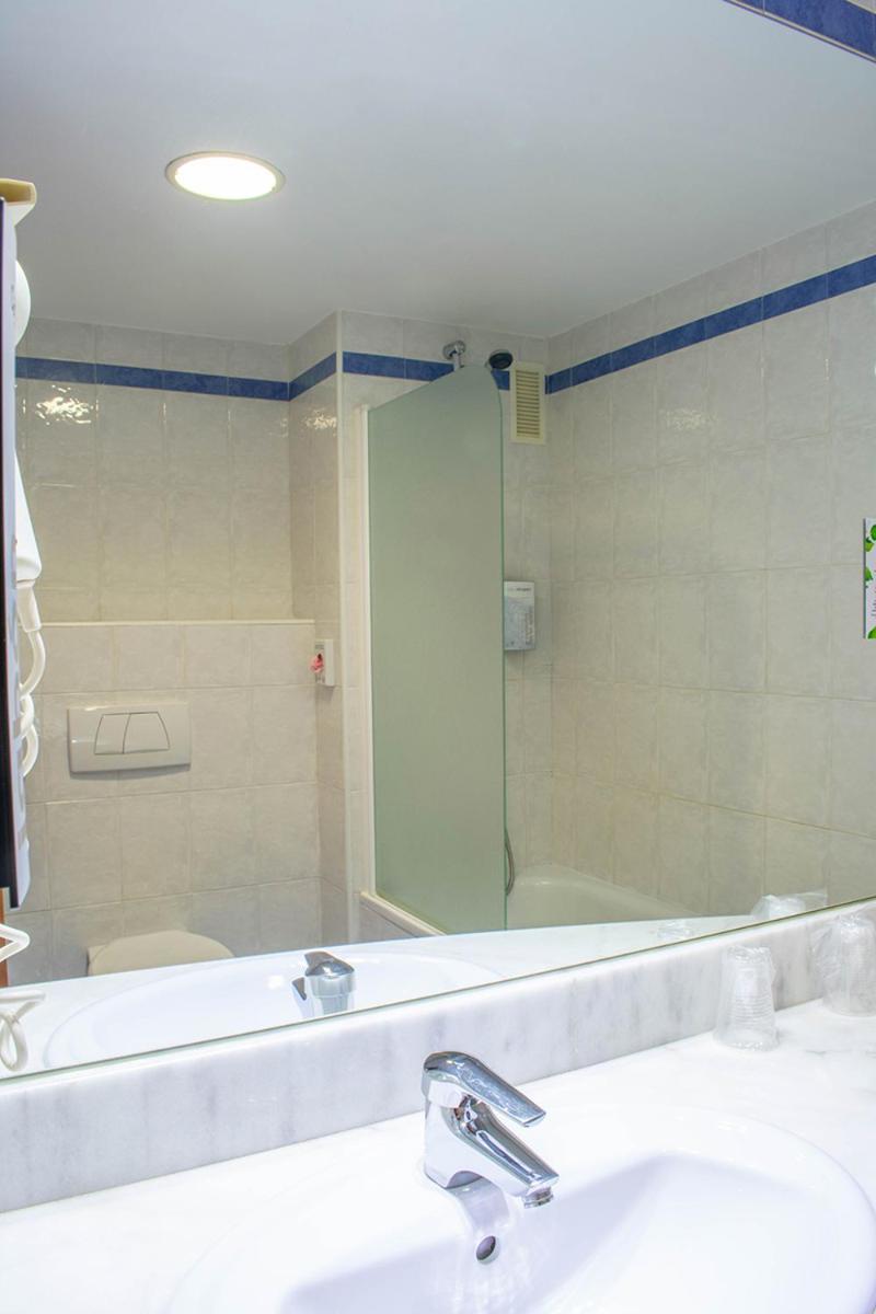 Travelodge Madrid Αλκαλά ντε Ενάρες Εξωτερικό φωτογραφία