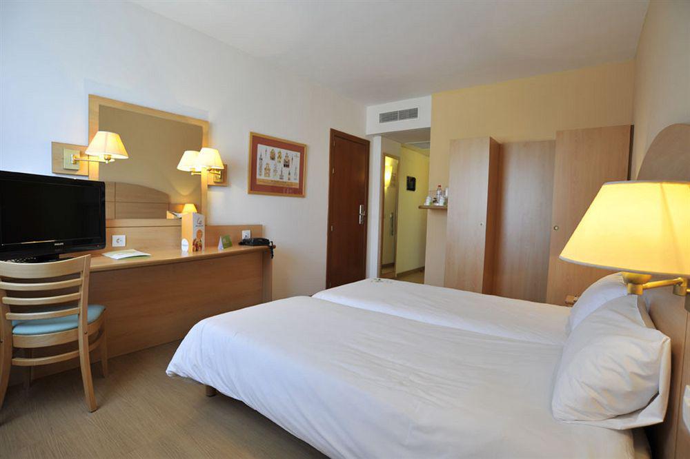Travelodge Madrid Αλκαλά ντε Ενάρες Εξωτερικό φωτογραφία